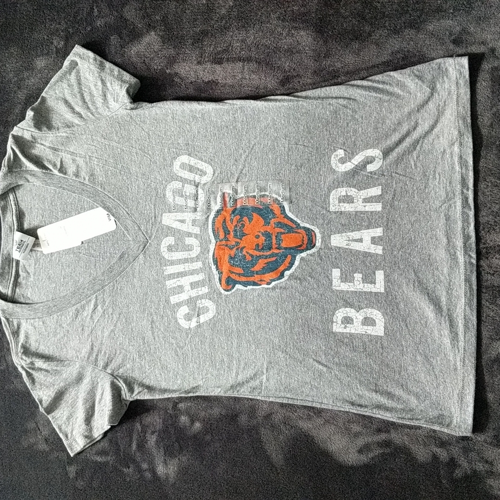 Bears NFL Team Apparel Women's T-shirt (New)